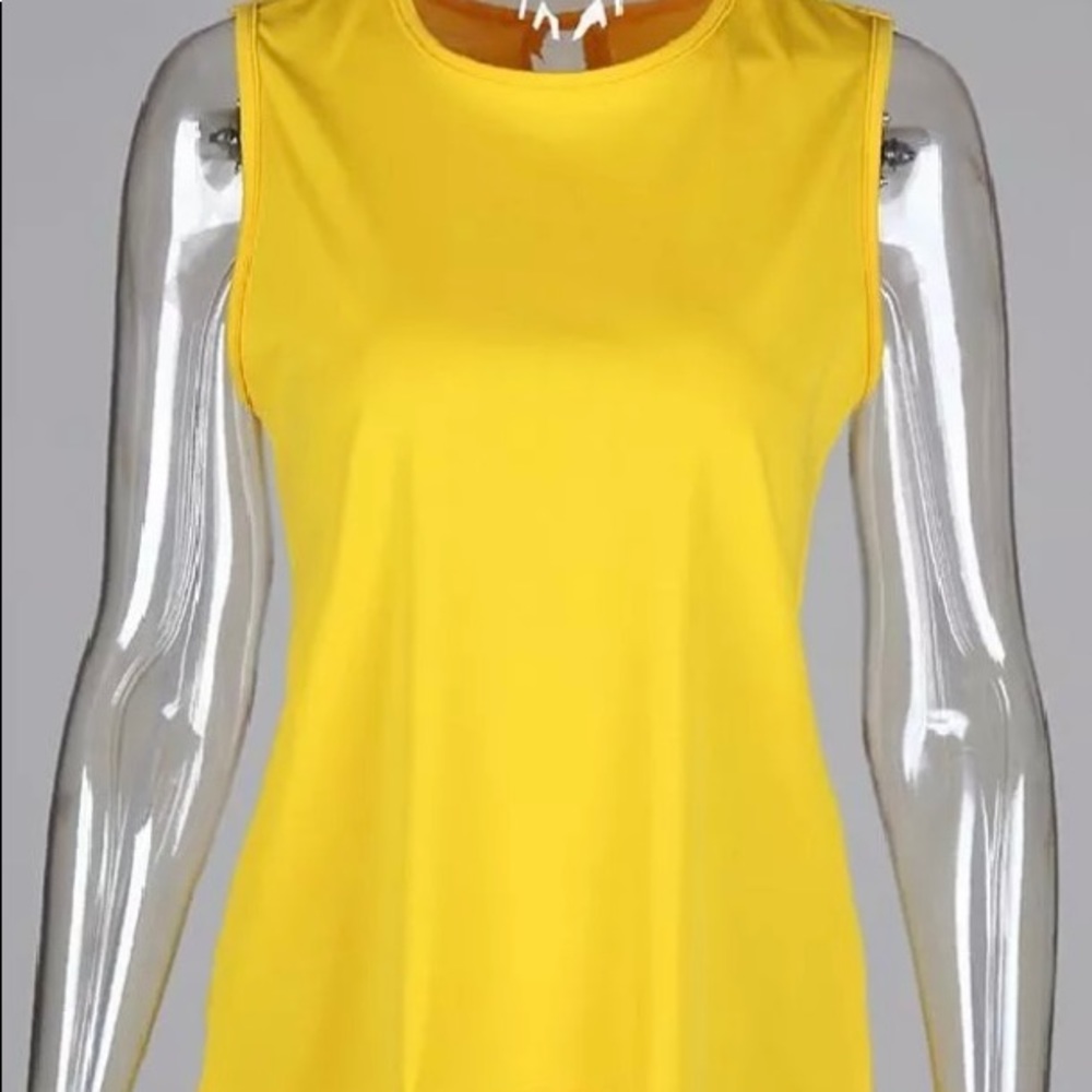 FancyQube High Lo Crisscrossed Top